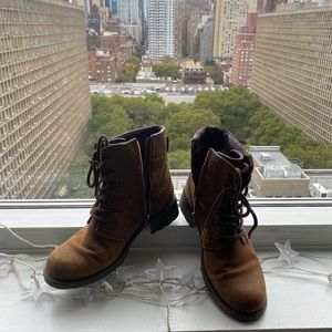 Clarks boots in great condition, size 38